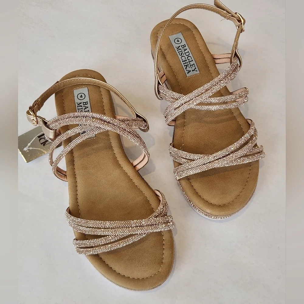 NEW! || BAGDLEY MISCHKA || Angela platform, rose gold, strappy sandals sz 4